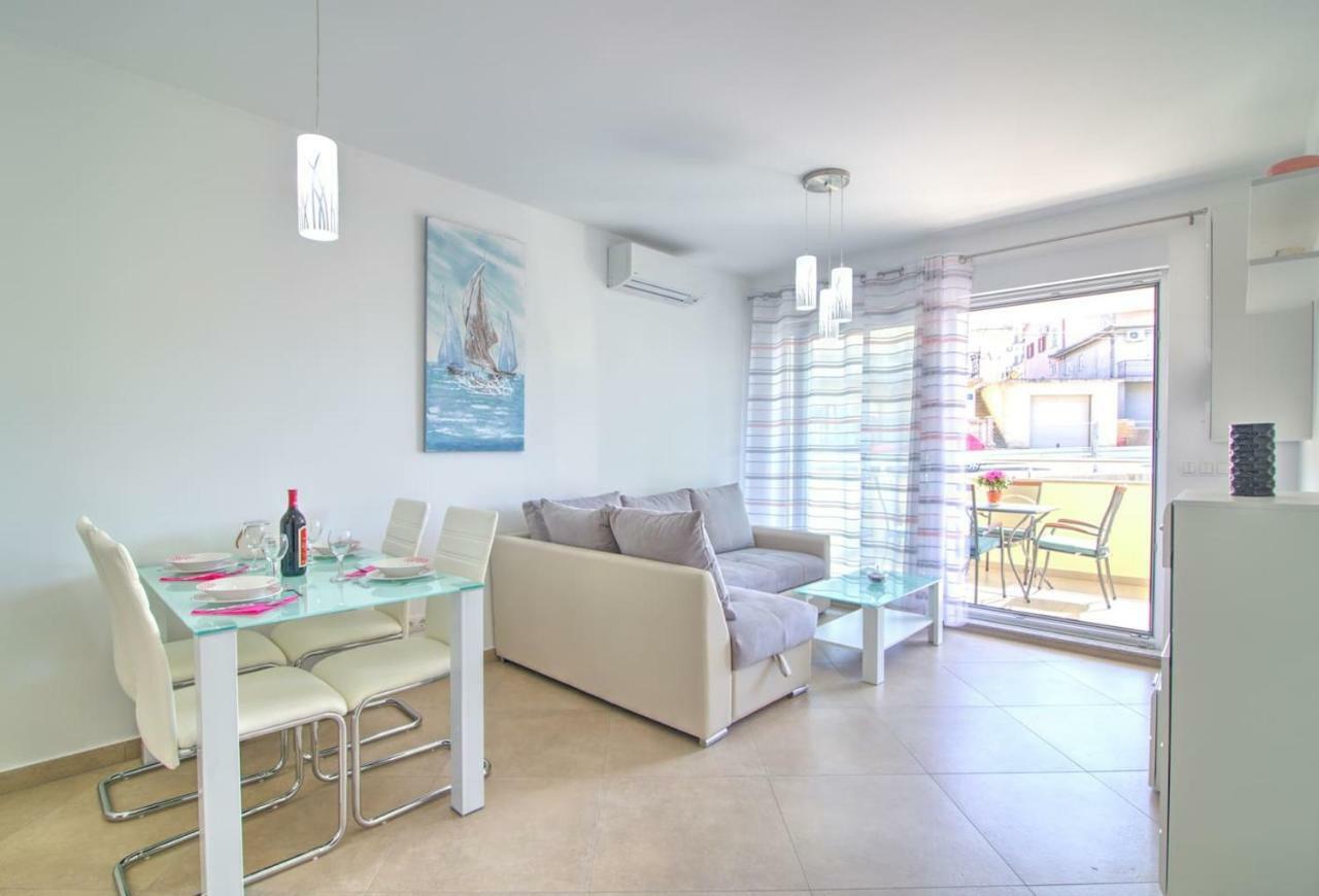 Apartment Waves-Villa Sunce Senj  Bagian luar foto